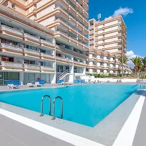 https://comfortable-and-beautiful-apartment-in-the-center.in-canary-islands.com
